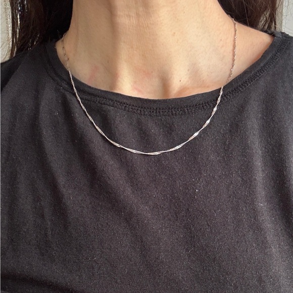 The Unbranded Brand Jewelry - Disco Chain Necklace 925 Sterling Silver